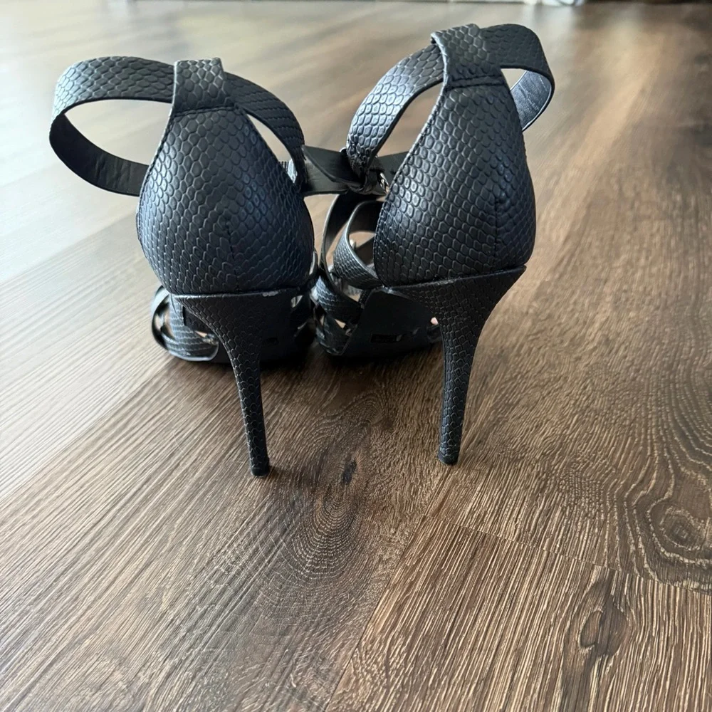 Penny Loves Kenny Black Strappy Heels